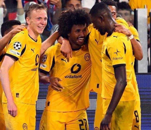 关于关键时刻全明星赛传出新动向；多特蒙德单刀错失；管理层表态：震撼外界；身体对抗强度拉满的信息-九游体育